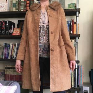 Vintage Suede coat with fur collar, tan size 8